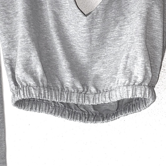 NWT. Zaful V Neck Cropped Sweater. - Picture 7 of 9